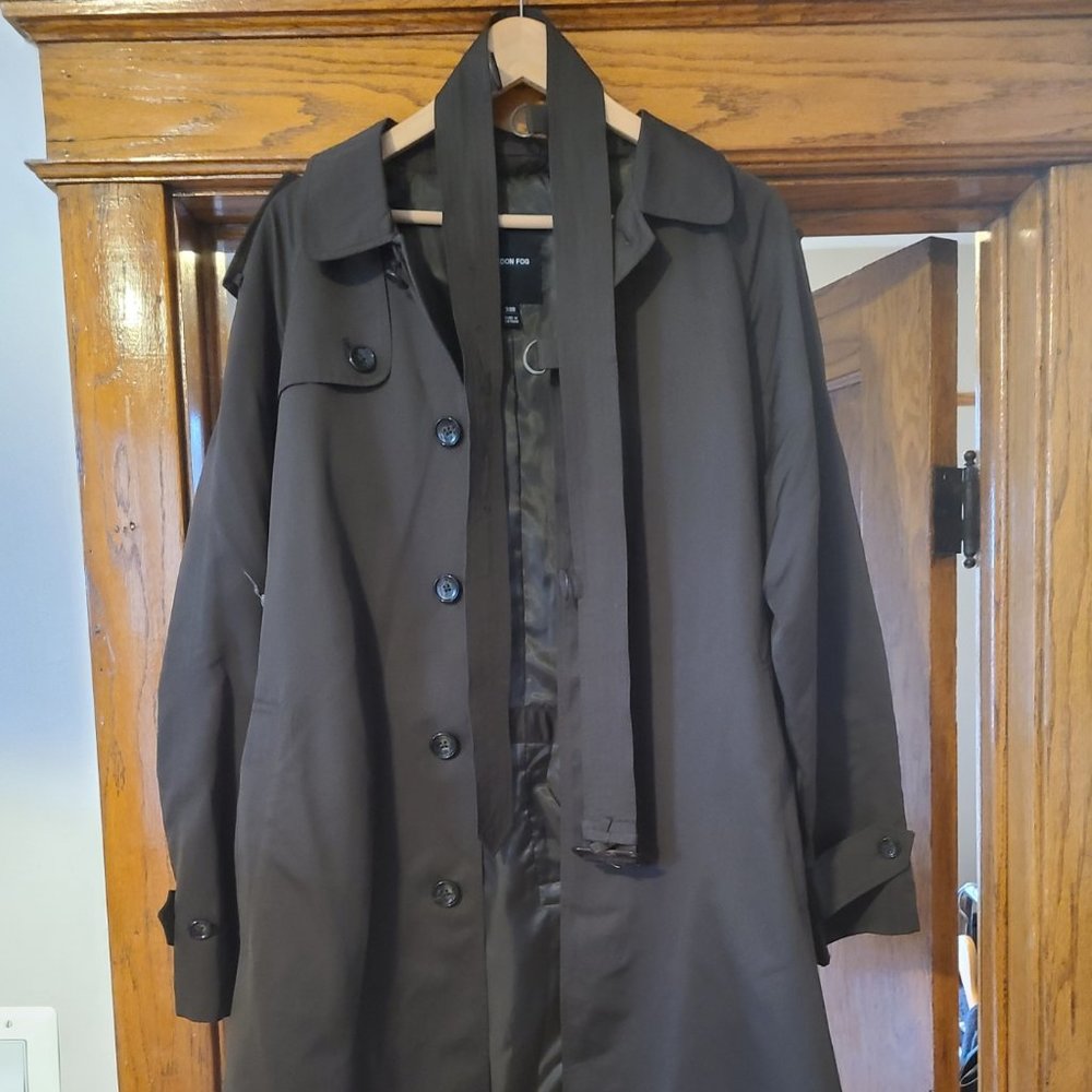 London Fog Rain Trench Coat EUC.